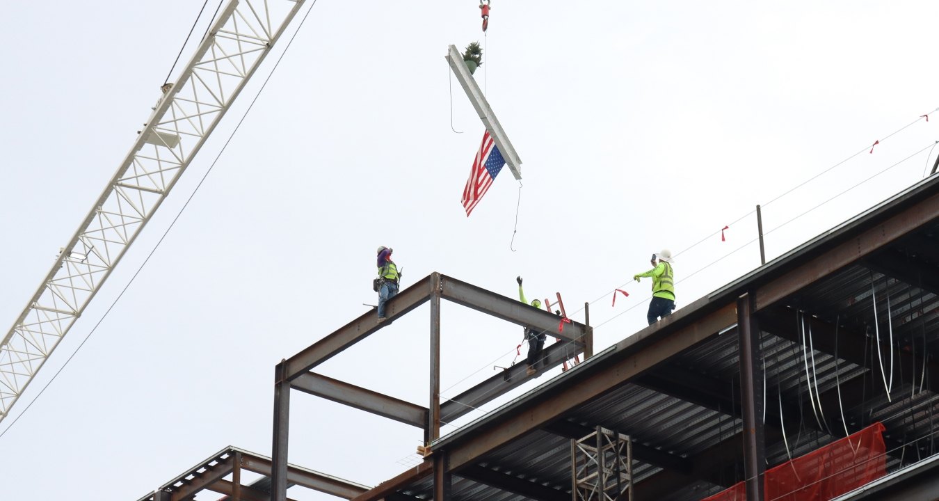 Banner Gateway Medical Center Topping out event.