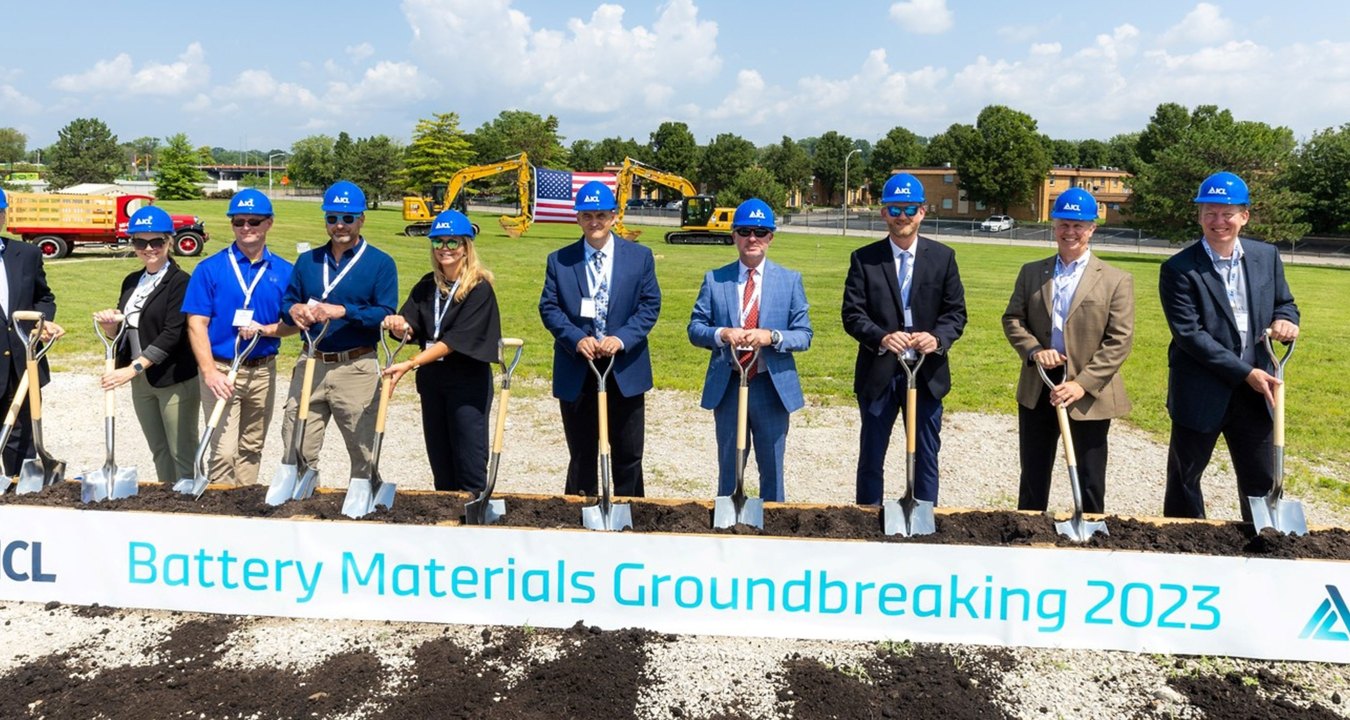 Groundbreaking event at jobsite