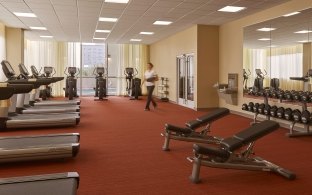 Cardio and weight lifting equipment at Hyatt Place. 