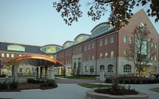 Entrance view of the SIU Carbondale Student Center.