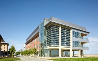 UC Merced Science & Engineering Building Exterior