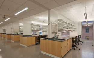 UC Merced Science & Engineering Building Lab Classroom