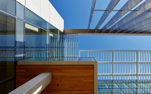 UCSD Biomedical Research Facility top level outdoor area architecture and view