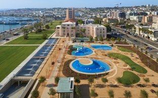 Waterfront Park & Parking Structure aerial view