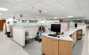 A nurses station with computers