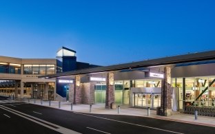 Exterior view of the entrance to the ticketing hall