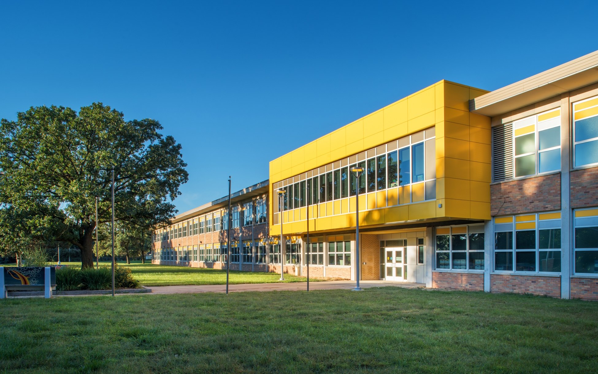 Beveridge Middle School McCarthy Construction