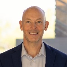 Justin Dent headshot