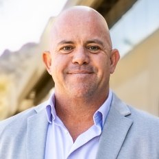Dan Zivan headshot