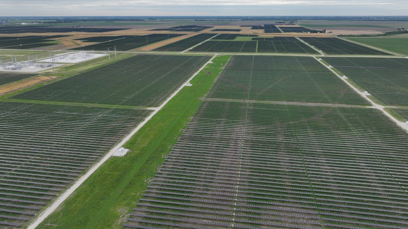 Aerial view of Double Black Diamond Solar