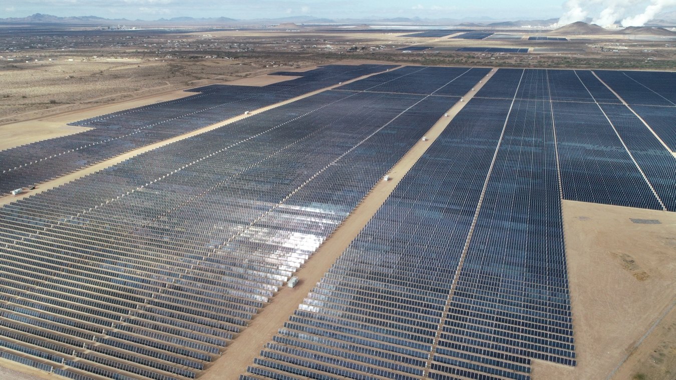Aerial view of Sun Streams solar