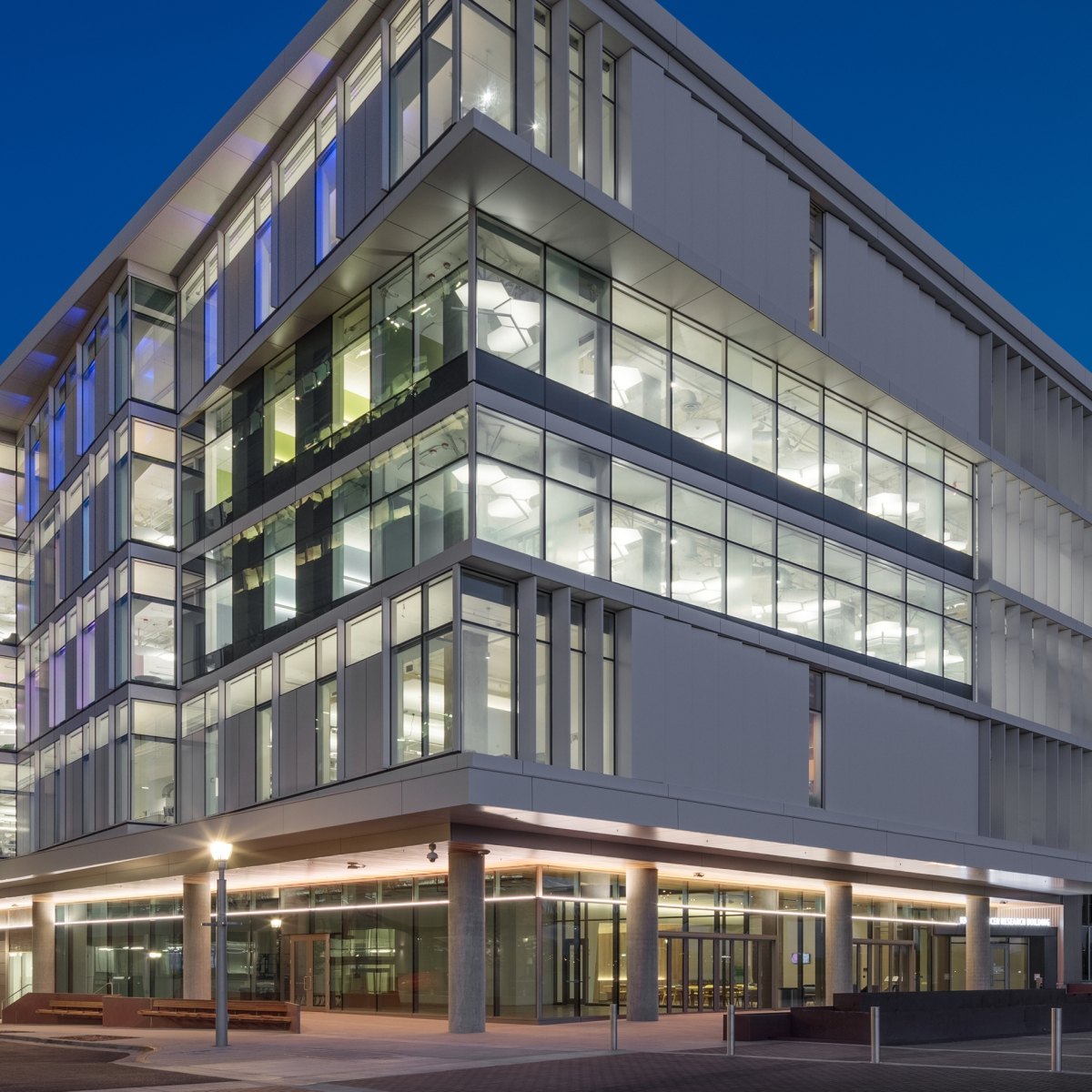 Knight Generosity Sparks a New Era of Cancer Care at OHSU