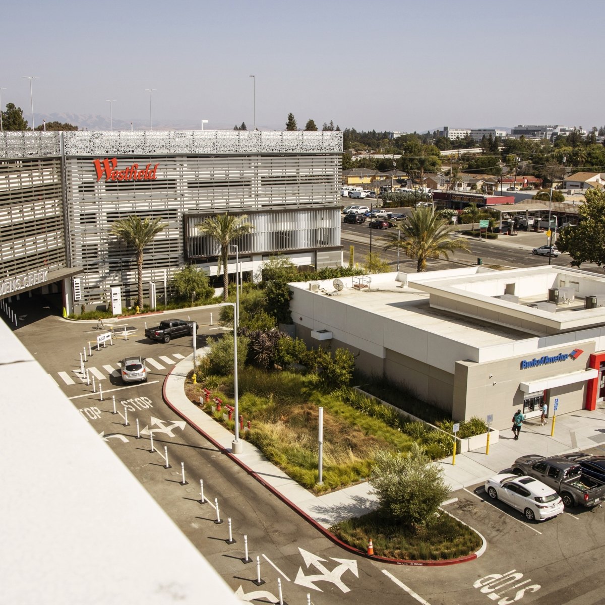 San Jose History, VALLEY FAIR SHOPPING CENTER