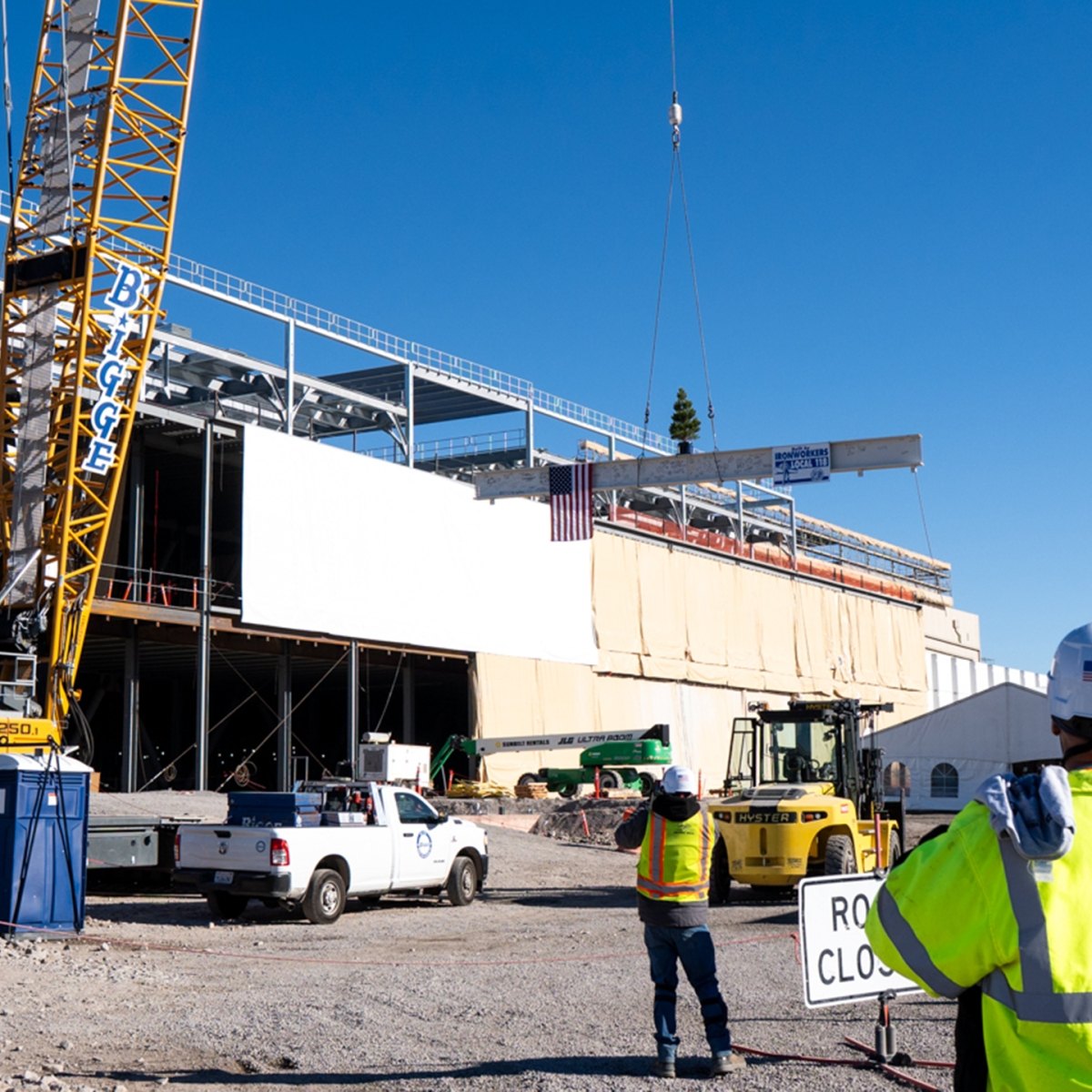 McCarthy Building Companies Celebrates Topping Out Of NV12 Project At mccarthy-building-companies-celebrates-topping-out-of-nv12-project-at