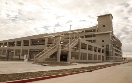 Exterior View of Santa Clara Valley Transportation Authority Parking Structure