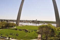 Gateway Arch.