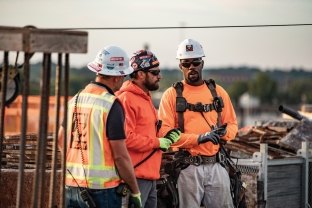 Hiring Construction Workers in a Frantic Post-Covid Job Market McCarthy Building Companies