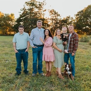 Stew with his wife Salina, son Drew (25), daughter Alyssa (23) and granddaughter Marley (2).