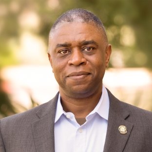 Franklin Brown headshot