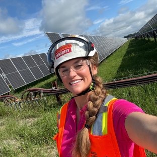 Jen Daeumler headshot