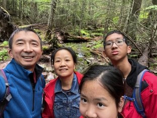 Gong-and-his-family-hiking-at-Glacier-National-Park