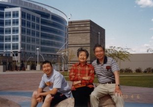 Gong-with-his-parents-at-Hayden-Ferry-Lakeside