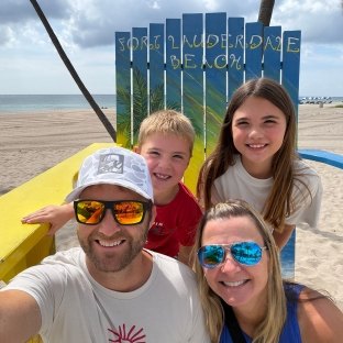 Matt Sauer with his family