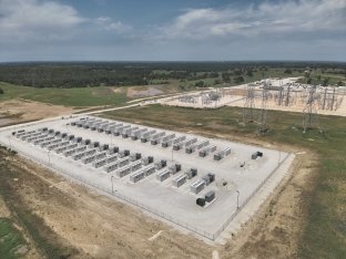 Aerial view of the BESS at the Stoneridge solar site. 
