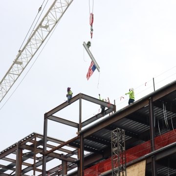 Banner Gateway Medical Center Topping out event.