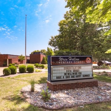 The front of Wren Hollow Elementary School.