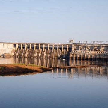 Body of Water and Ameren Bagnell Dam Structure