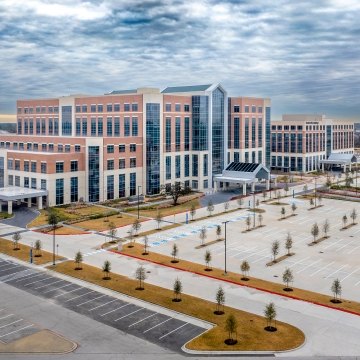 Exterior view of the Houston Methodist Cypress campus