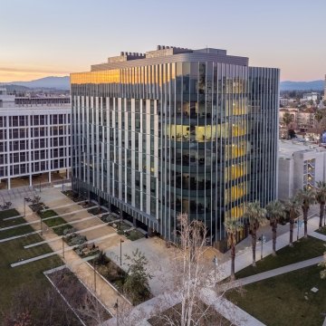 Exterior view of the SJSU building 