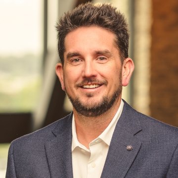 Colin Halsey headshot