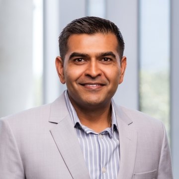 Dhruv Patel headshot